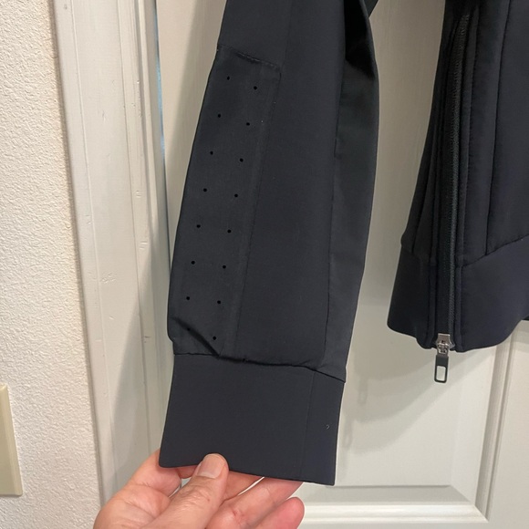 Lululemon Athletica Men's Black Scuba and Nylon Pullover Hoodie Medium, VGUC - Picture 5 of 10